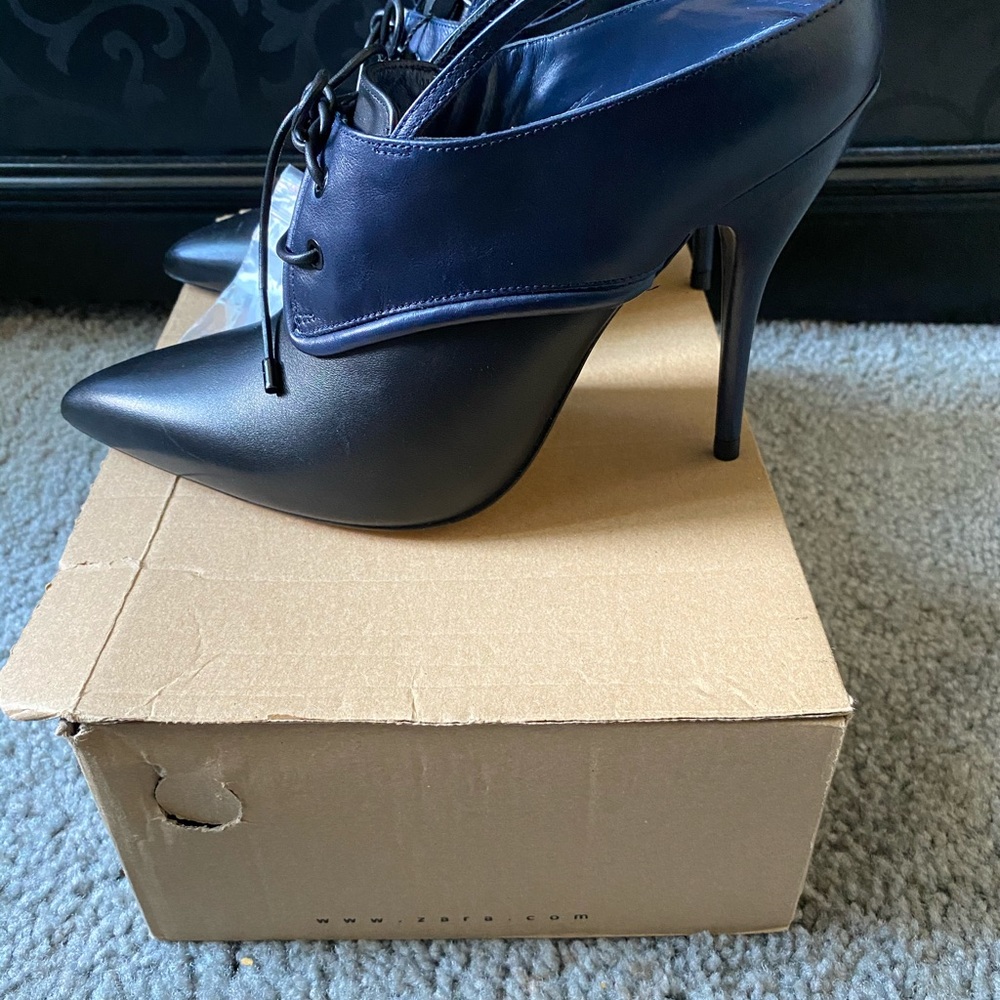 Zara Laced Mule Heel - Picture 2 of 6